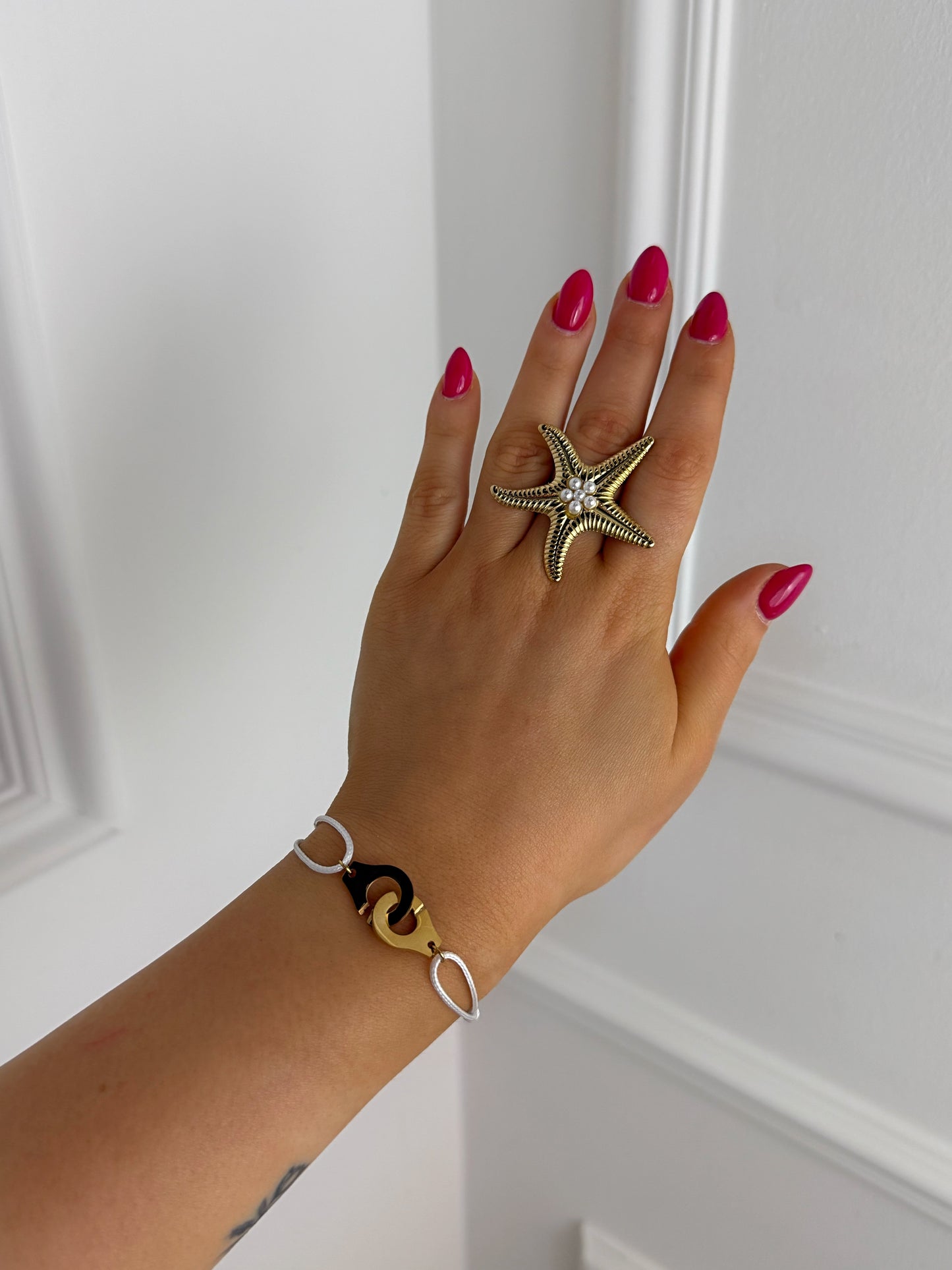 Bracelet menotte doré blanc en acier inoxydable